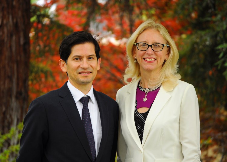 Dean Saúl Jiménez-Sandoval and Associate Dean Honora Chapman