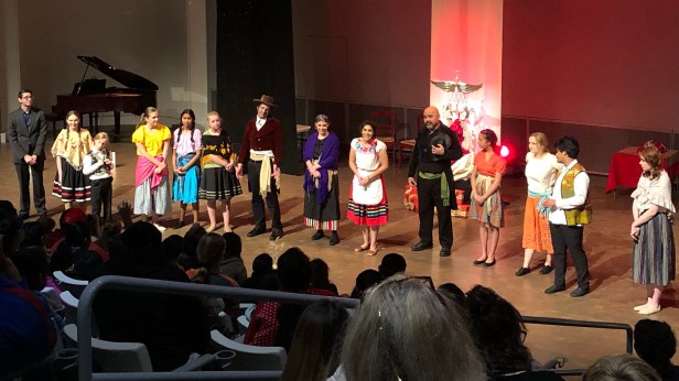 The San Francisco Opera cast of Lucinda y las Flores de la Nochebuena