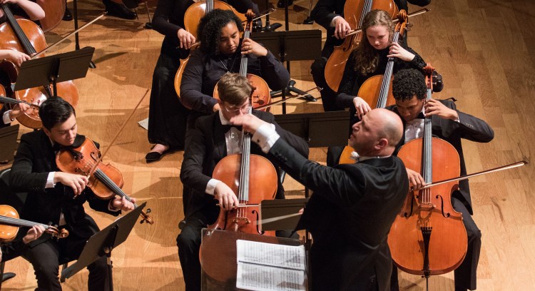 Thomas Loewenheim, D.M. conducts the Fresno State Orchestra