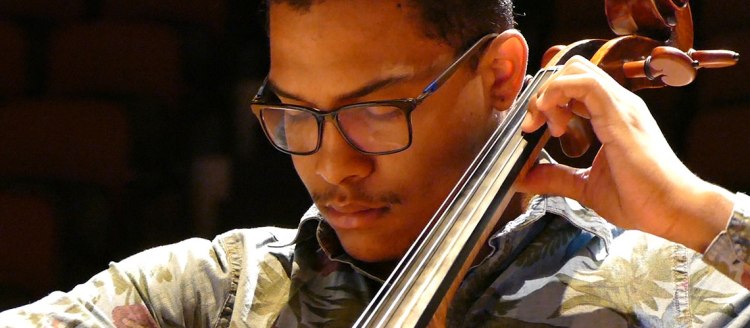 Kelvin Diaz Inoa plays his cello