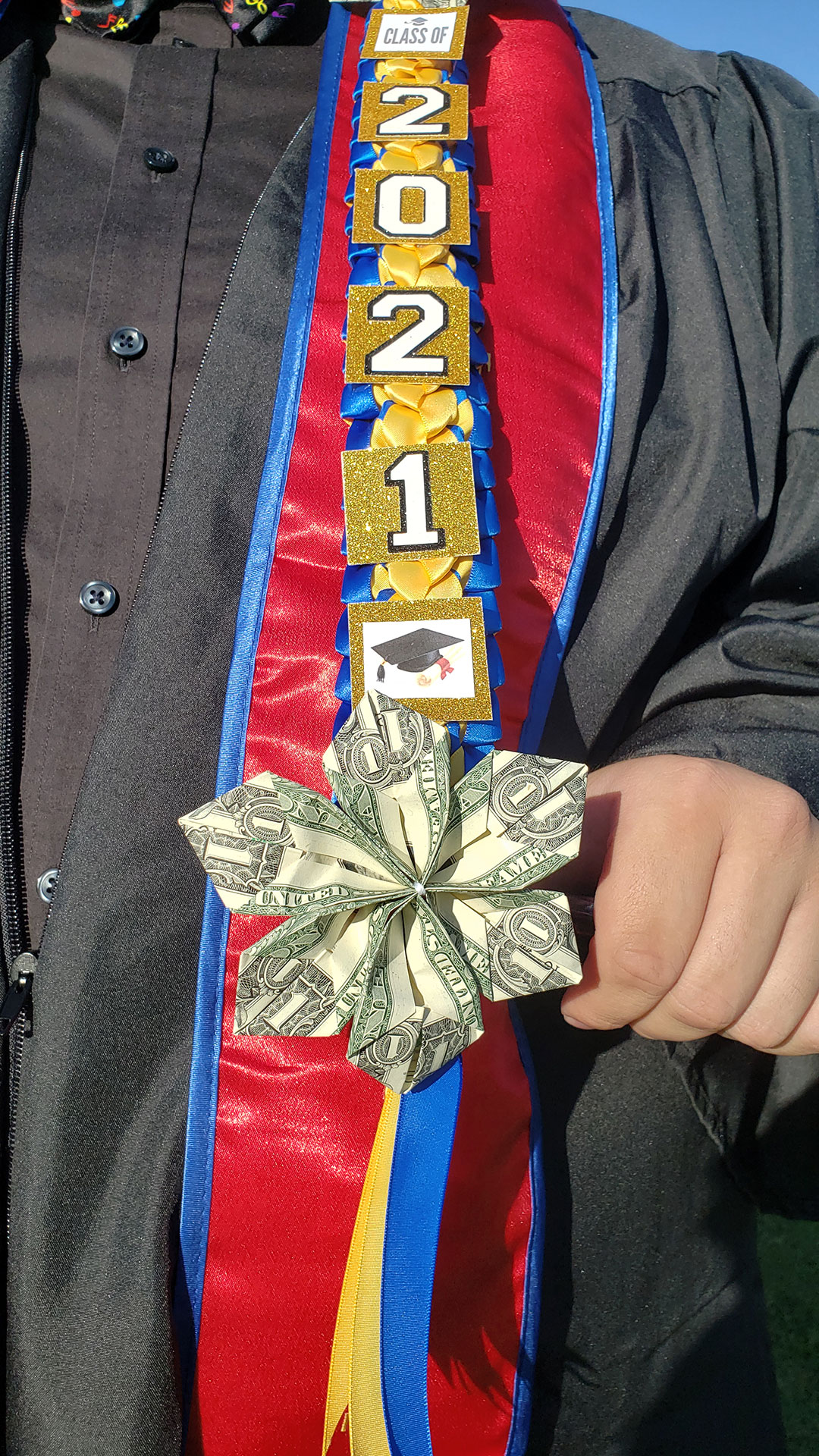 flower made from dollar bills.