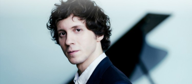 Rafal Blechacz. Photo by Harald Hoffmann.