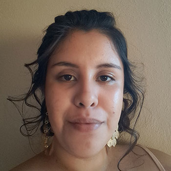 Abigail Olguin-Serna headshot