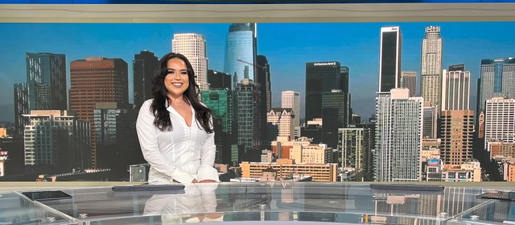 Viviana Hinojos at the KABC anchor desk in Los Angeles.