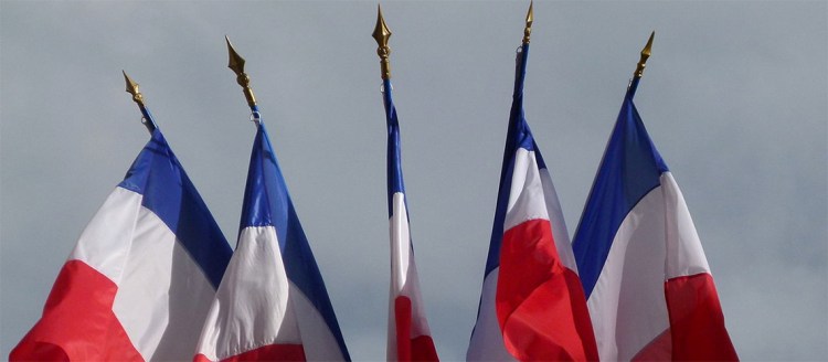 Five French flags with spears.