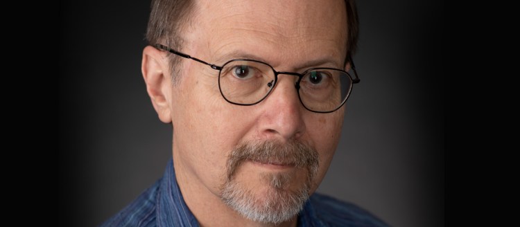 Headshot of Dr. Robert Maldonado