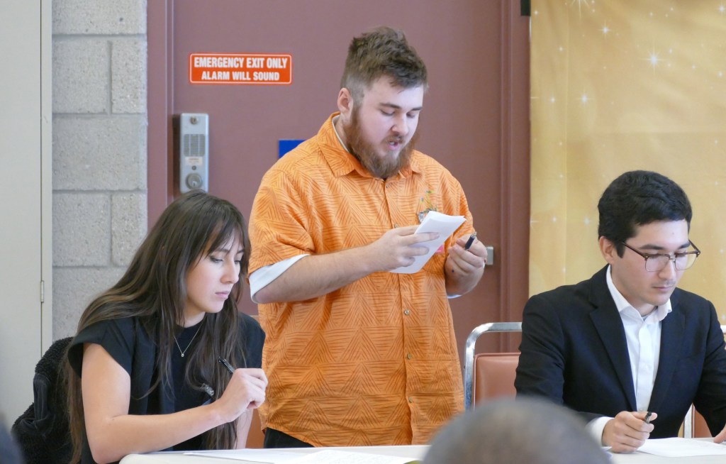 The Fresno State team in a cross-examination.