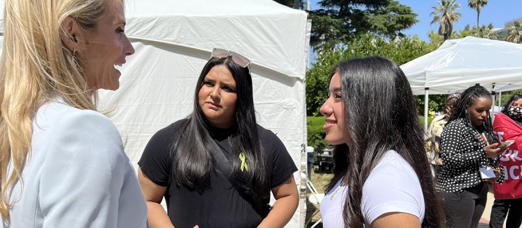 Jennifer Siebel Newsom talks with student journalists.