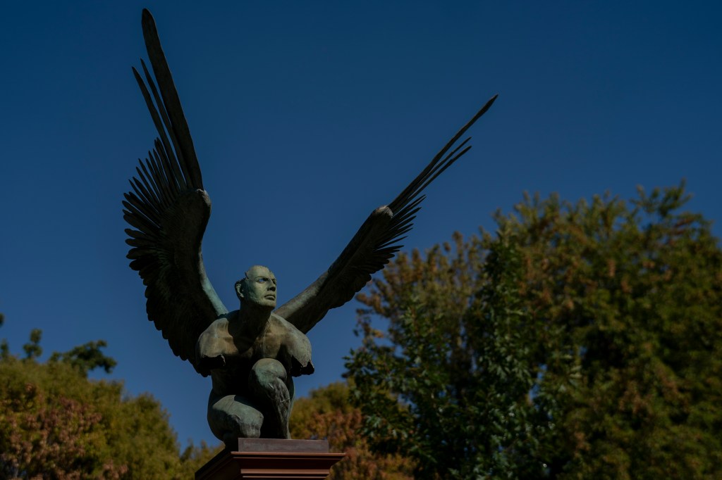 El Tiempo - 2010 | 6.0 x 7.8 x 5.5 ft - Observers of this sculpture are left to wonder whether it is building itself or dissolving by its age. The composition, modeled in Classical proportions, reminds us of archeological ruins; broken objects that wait for us to tell the story behind them.
